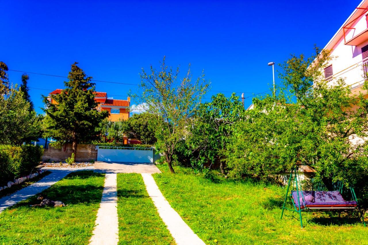 Vacation Home Grill & Chill With 350M2 Garden With Bbq Novi Vinodolski Exteriör bild